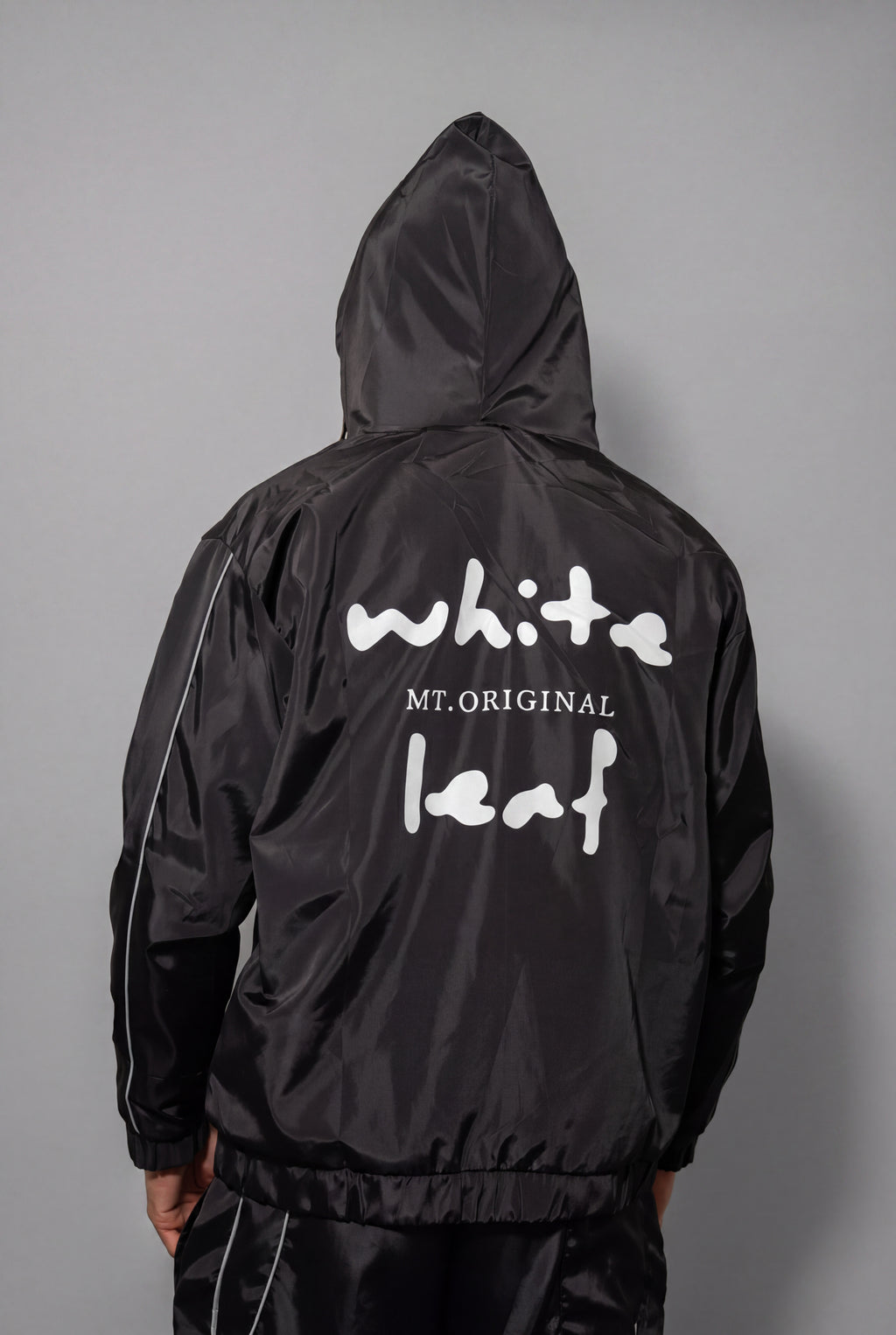 White Leaf (Wind breaker)
